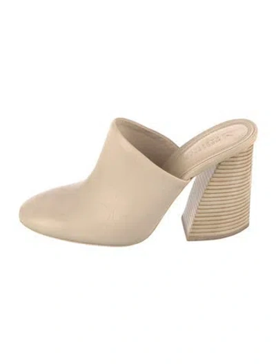 Pre-owned Mercedes Castillo Leather Mules In Neutral
