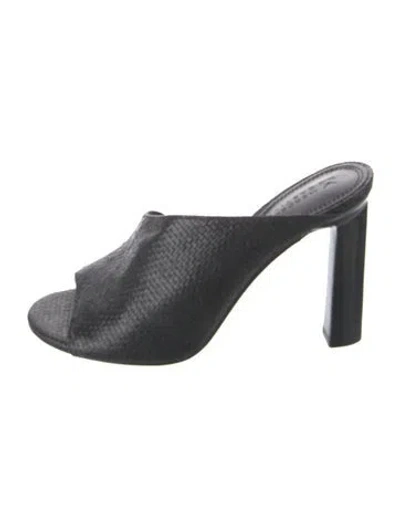 Pre-owned Mercedes Castillo Leather Sandals In Black