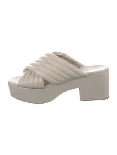 Pre-owned Mercedes Castillo Leather Slides In Neutrals