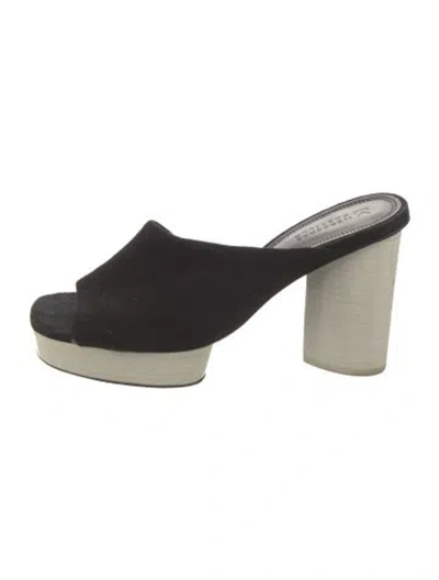 Pre-owned Mercedes Castillo Suede Sandals In Black
