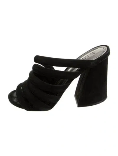 Pre-owned Mercedes Castillo Suede Sandals In Black