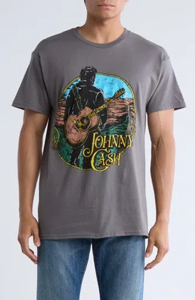 Merch Traffic Johnny Cash Cartoon Graphic T-shirt In Gray