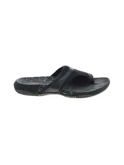 Pre-owned Merrell Flip Flops In Black