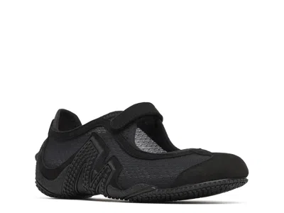 Merrell Relay Tour Mary Jane Sneaker In Black