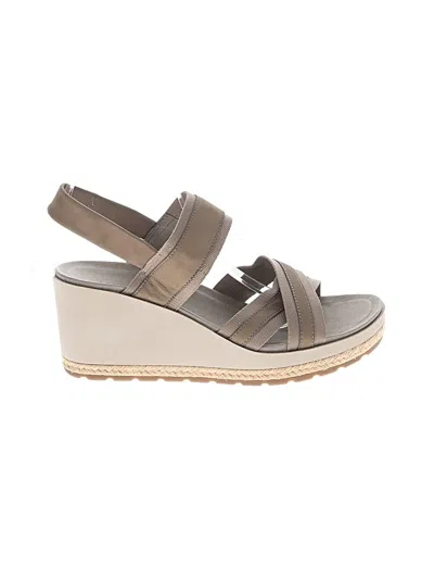 Pre-owned Merrell Wedges In Gray
