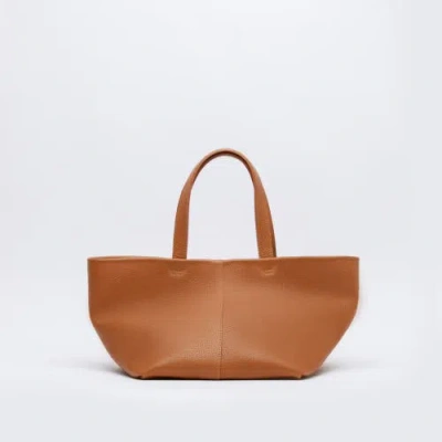 Mesch Ana Leather Tote In Caramel
