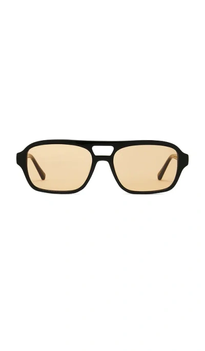 MESSYWEEKEND BURT SUNGLASSES