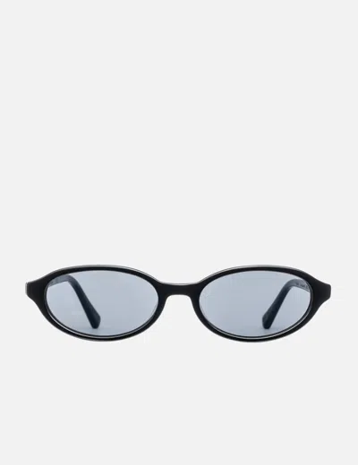 Messyweekend Ivy In Black