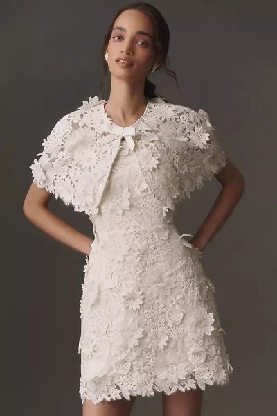 Mestiza Carolina Lace Capelet In White