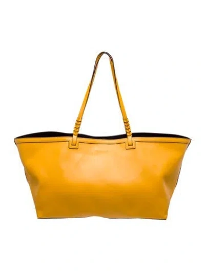 Pre-owned Metier Leather Cala 42 In Yellow