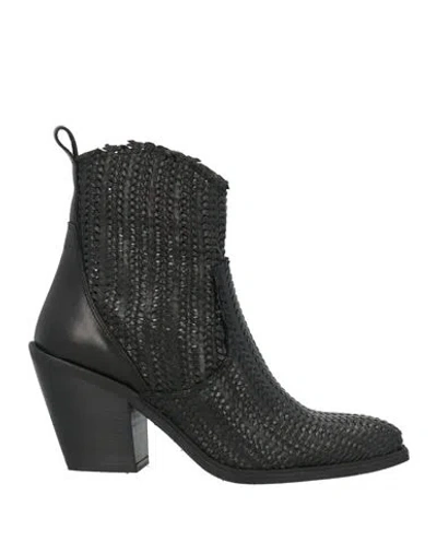 Metisse Woman Ankle Boots Black Size 8 Cowhide