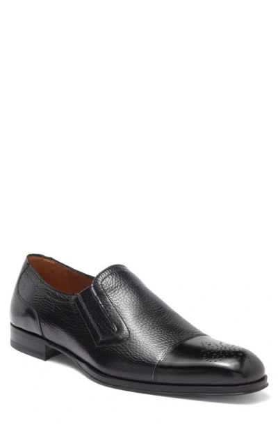 Mezlan Brogue Toe Loafer In Black