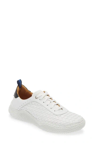 Mezlan Castalla Sneaker In White/ Black