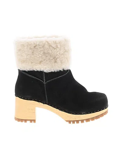 Mia Ankle Boots In Black
