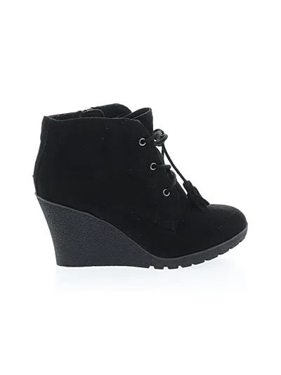 Pre-owned Mia Ankle Boots In Black