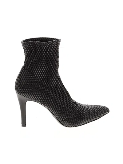 Pre-owned Mia Ankle Boots In Black