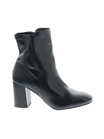 Pre-owned Mia Ankle Boots In Black