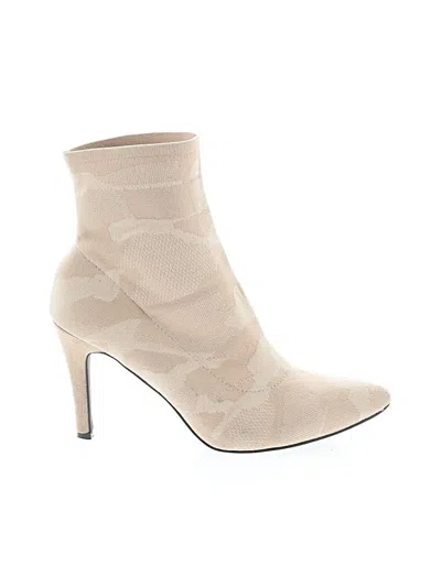 Pre-owned Mia Ankle Boots In Ivory