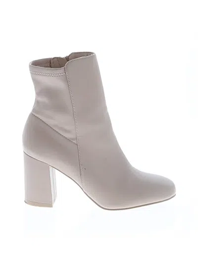 Pre-owned Mia Ankle Boots In Tan