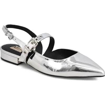 Mia Aree Pointed Toe Flat In Gray
