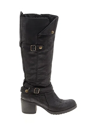 Pre-owned Mia Boots In Black