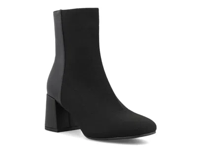 Mia Bronwen Bootie In Black