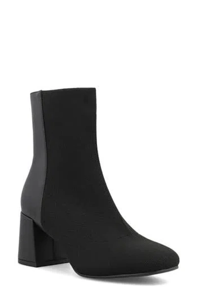 Mia Bronwen Pull On Boot In Black