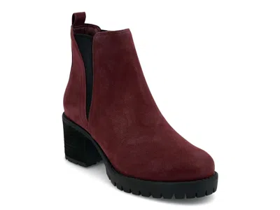 Mia Jody Chelsea Boot In Burgundy