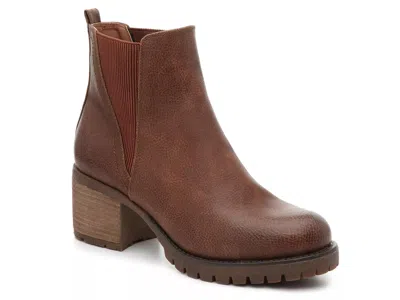 Mia Jody Chelsea Boot In Brown