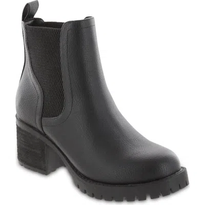 Mia Jonna Lug Sole Chelsea Boot