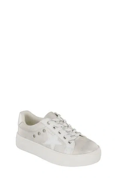 Mia Kids' Sparklee Star Low Top Sneaker