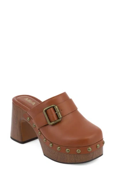 Mia Larina Faux Leather Platform Clog In Brown