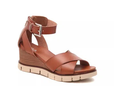 Mia Lauri Wedge Sandal In Brown