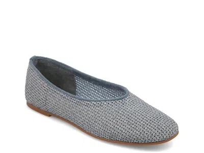 Mia Limited Edition Kinsley Flat In Blue