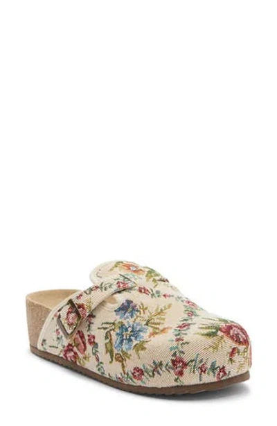 Mia Lorenna Platform Clog In White