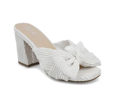 Mia Mechelle Sandal In White