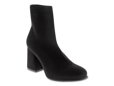 Mia Piana Bootie In Black