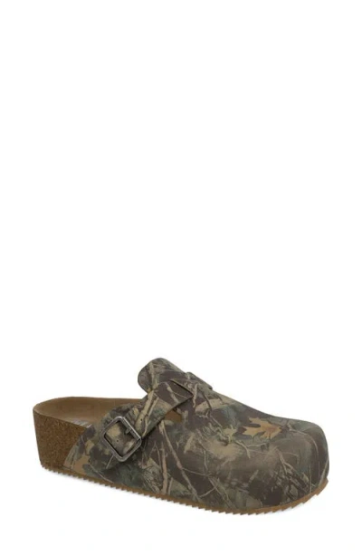 Mia Qwest Clog In Multi
