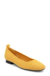 Mia Raisa Stretch Knit Flat In Mustard