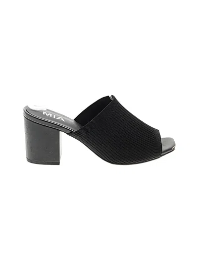 Pre-owned Mia Sandals In Black