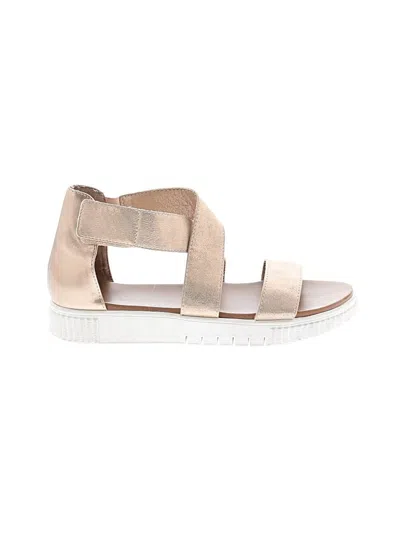 Pre-owned Mia Sandals In Tan