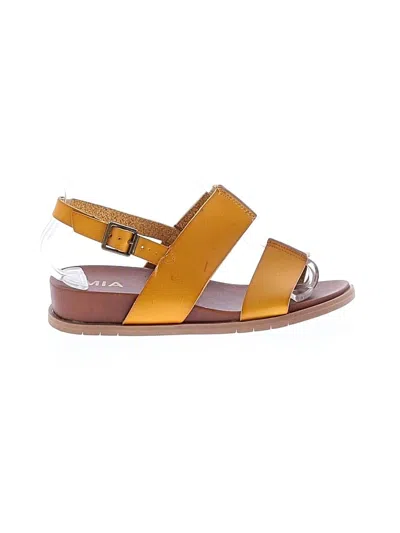 Pre-owned Mia Sandals In Yellow