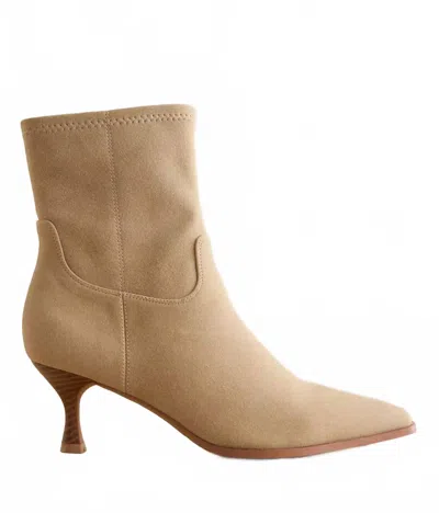 Mia Shoes Women's Aletta Boots In Sand In Neutral