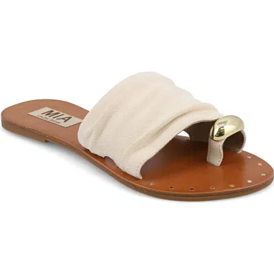 Mia Tiffani Slide Sandal In Bone