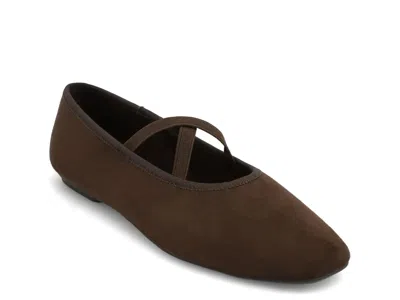Mia Tori Ballet Flat In Brown