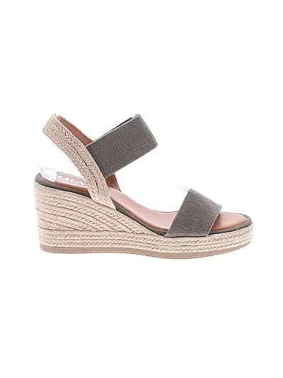 Pre-owned Mia Wedges In Gray