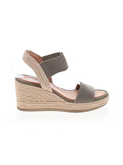 Pre-owned Mia Wedges In Green