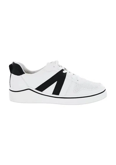 Mia Women's Alta Sneaker In White/black In Multi