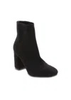 Mia Braxton Boots In Black In Multi