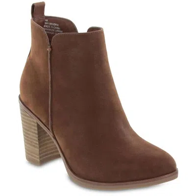 Mia Women's Erik Bootie In Cognac In Brown